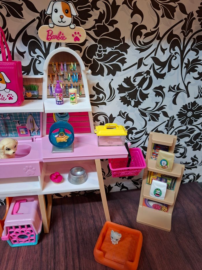 Barbie avec animalerie chien , chat et hamster - photo numéro 3