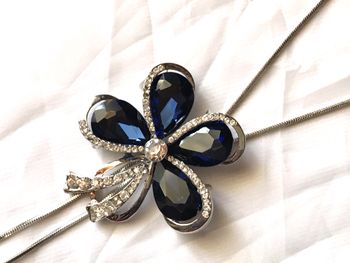 Collier Pendentif Grosse Fleur Pétales Pierres Strass Réglable Flore Bijou Argenté Fantaisie Femmes