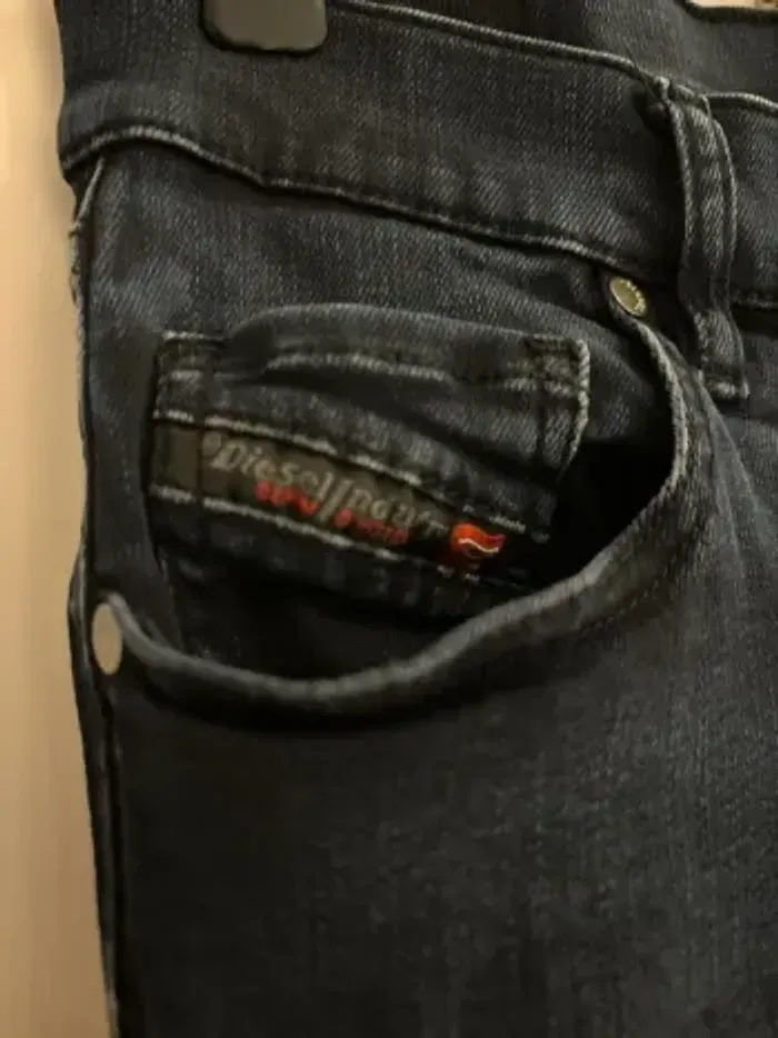 Jean Grupee W25L32 DIESEL - photo numéro 3