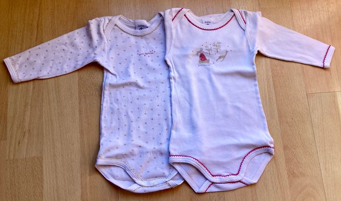 lot 2 bodies manches longues bébé 6 mois