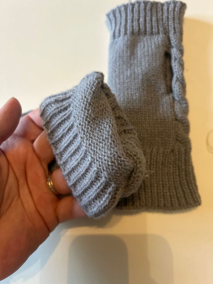 Belles mitaines NEUVES pour femme couleur gris - photo numéro 7