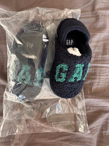 Pantoufles Gap neuves 25