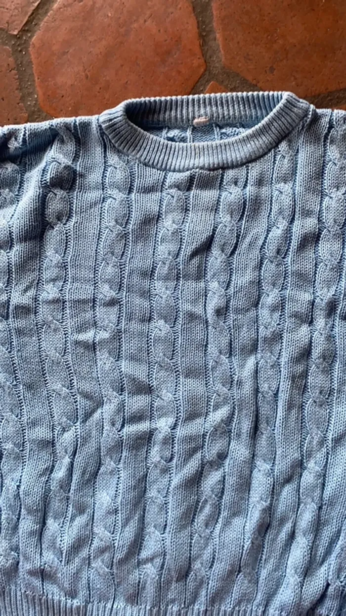 Pull bleu - photo numéro 2