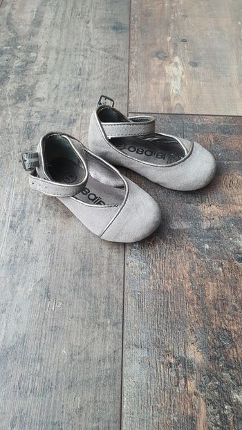 Chaussures Obaïbi taille 19 en très bon état