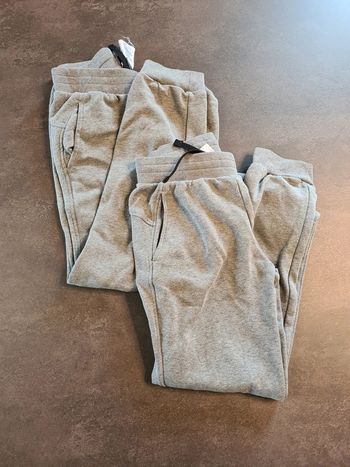 Lot 2 joggings