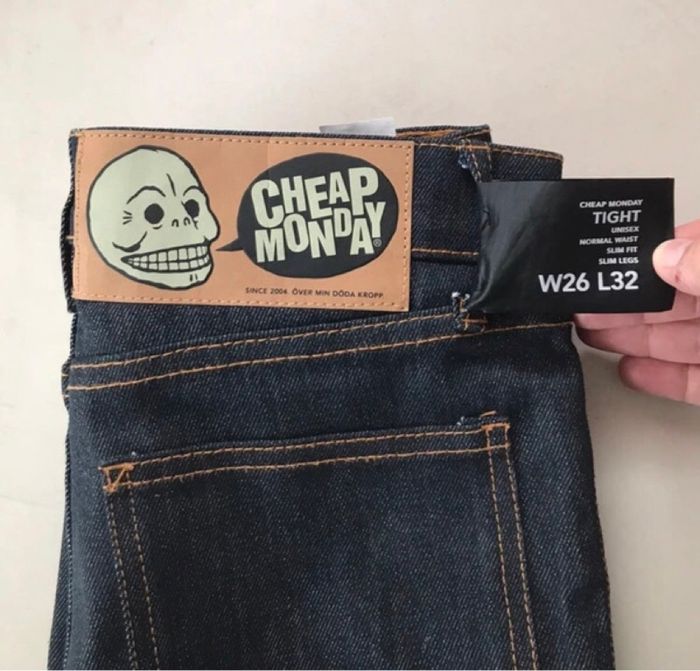 Jeans Cheap Monday Tight. Unisex. Slip Fit. taille W26 L32. - photo numéro 2