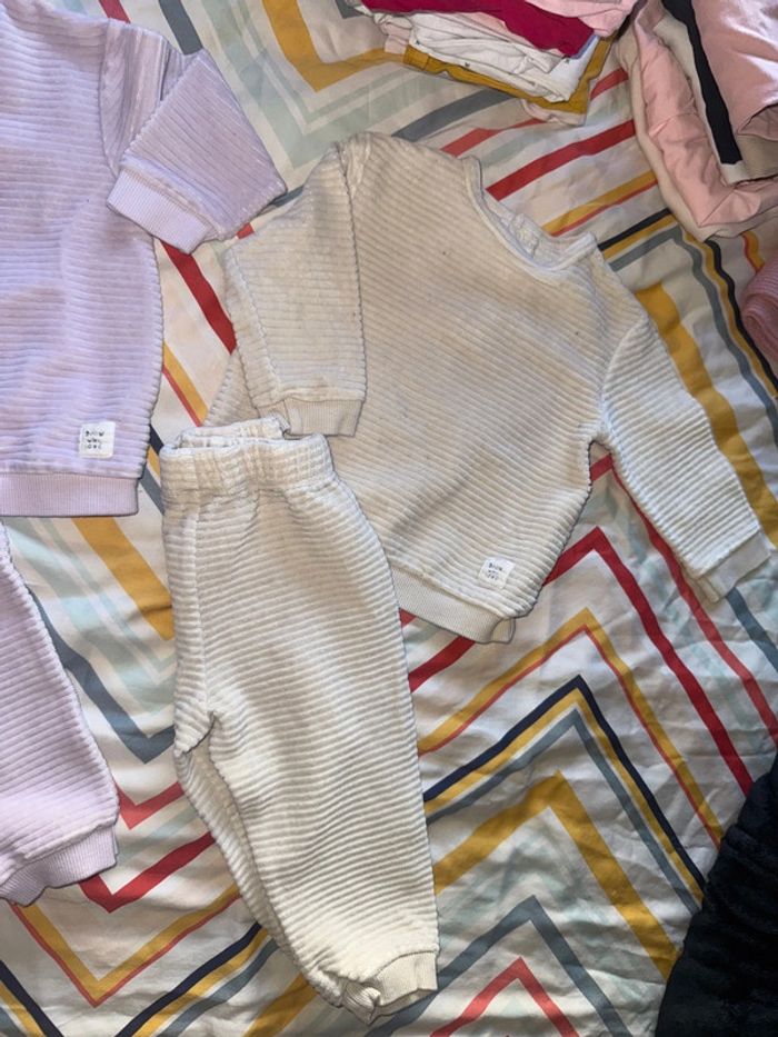 Deux ensemble 23mois - photo numéro 3