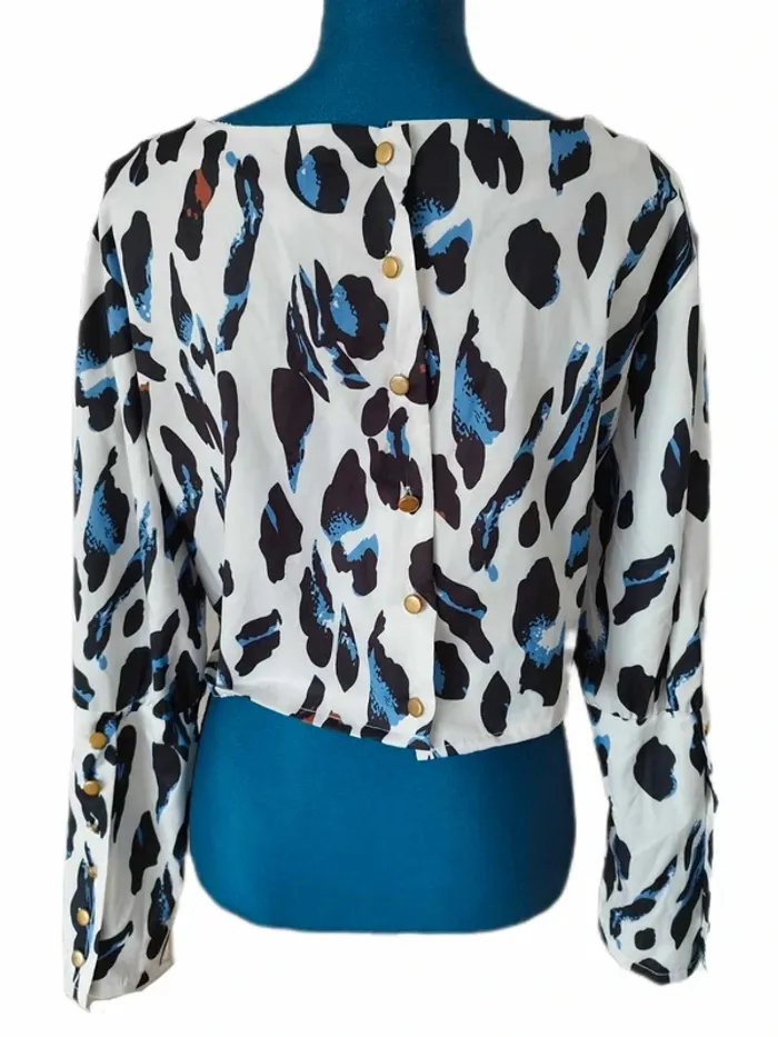 Blouse courte crop top léopard- Drop Sauvage - photo numéro 3