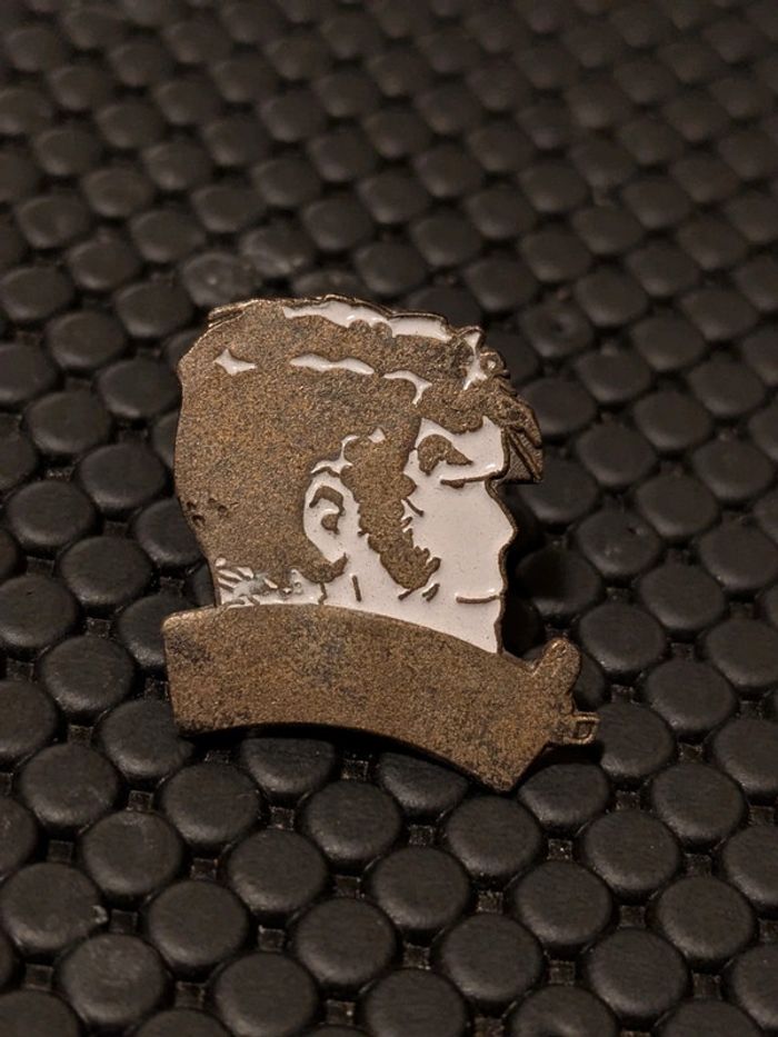 Pin's Corto Maltese BD
