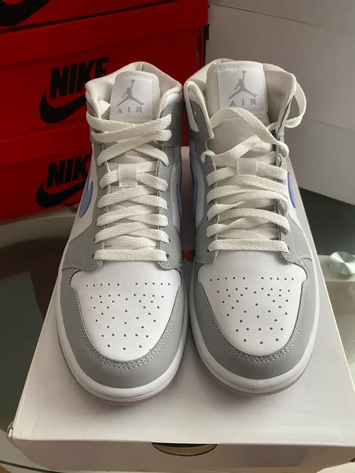 Jordan 1 mid wmns wolf grey - photo numéro 13