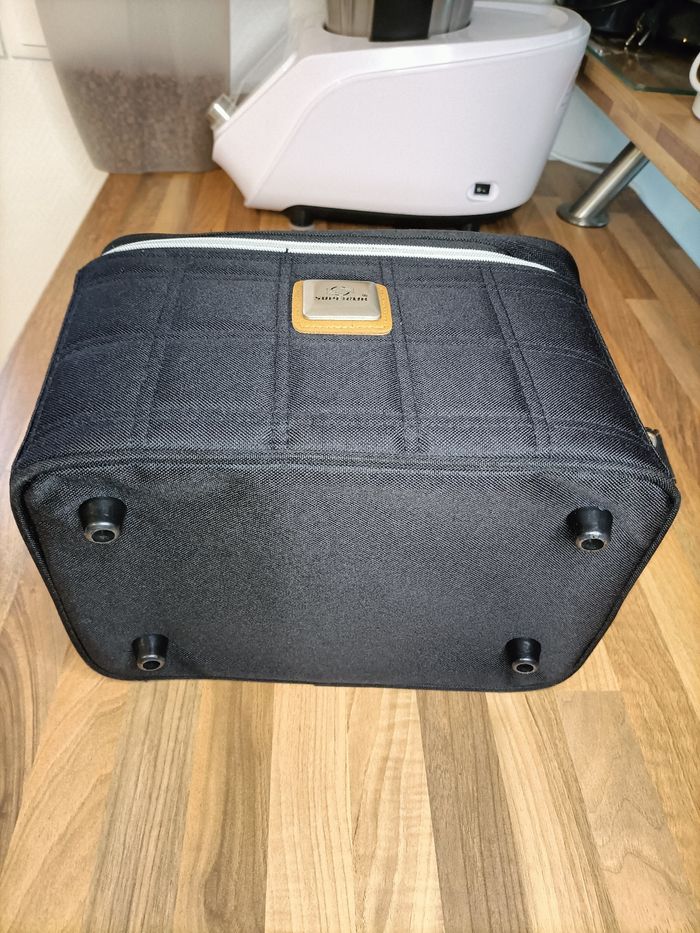 Trousse de toilette rigide noire - photo numéro 4