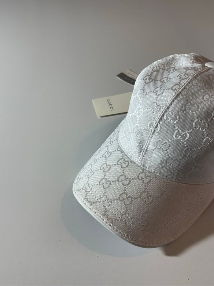 Casquette Gucci blanche - photo numéro 3
