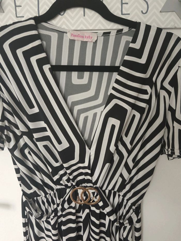 Robe d'été légère - photo numéro 2