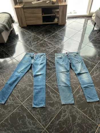 2 jeans 46 et 48
