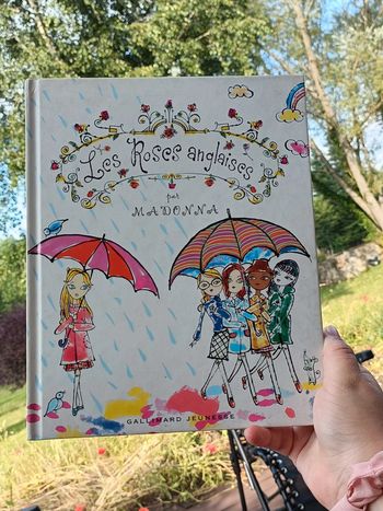 Livre les roses anglaises Madonna