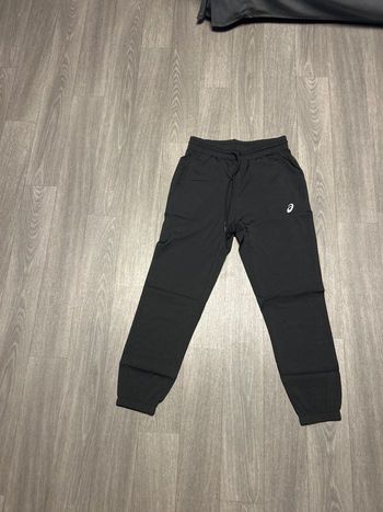 Bas Asics très bon état