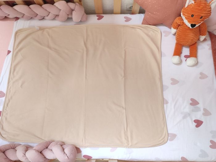 Couverture bébé Sophie la girafe - Très bon état - Beige et crème. - photo numéro 2