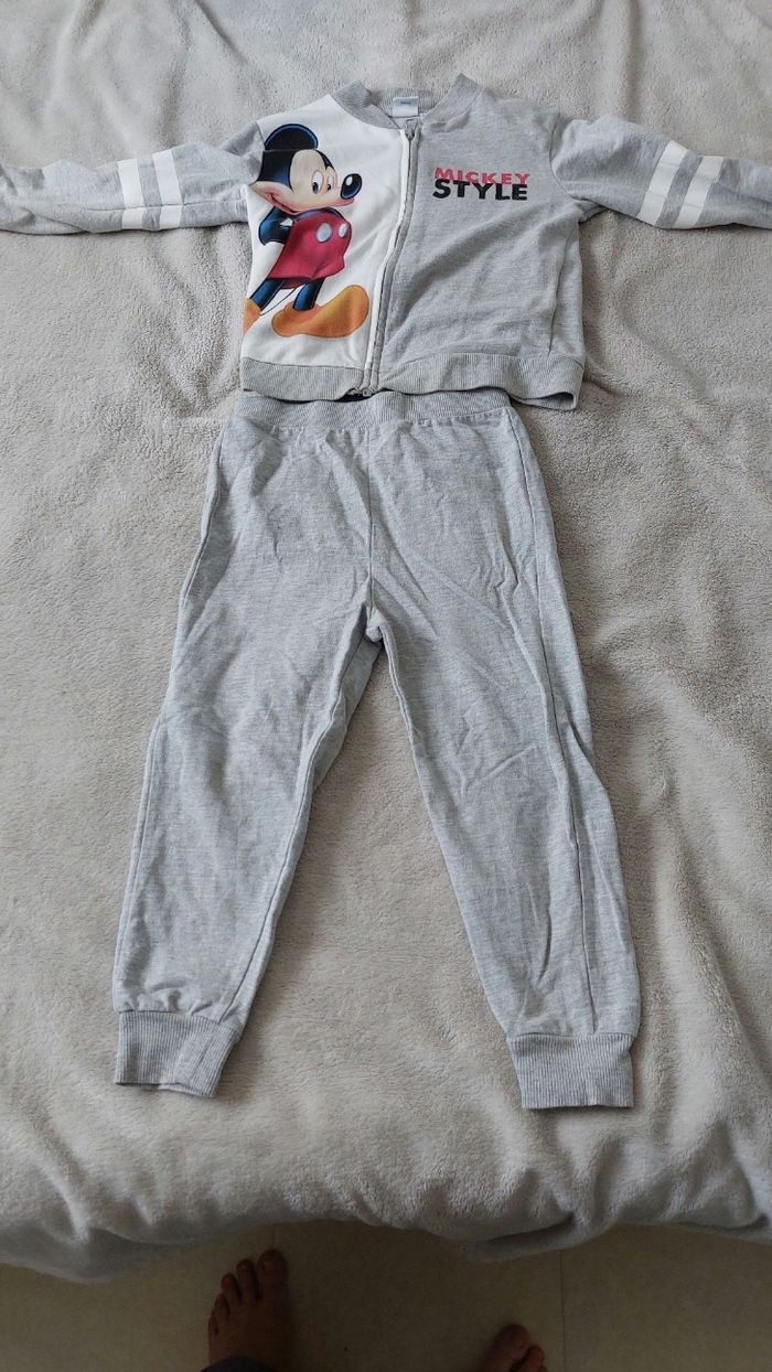 Ensemble mickey 3-4 ans