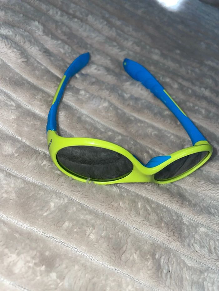 Lunette de soleil bébé