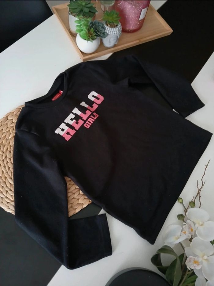 Pull Noir hivers Taille 10 ans🌿💝 - photo numéro 2