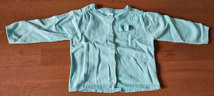 Lot gilets 12 mois - photo numéro 5