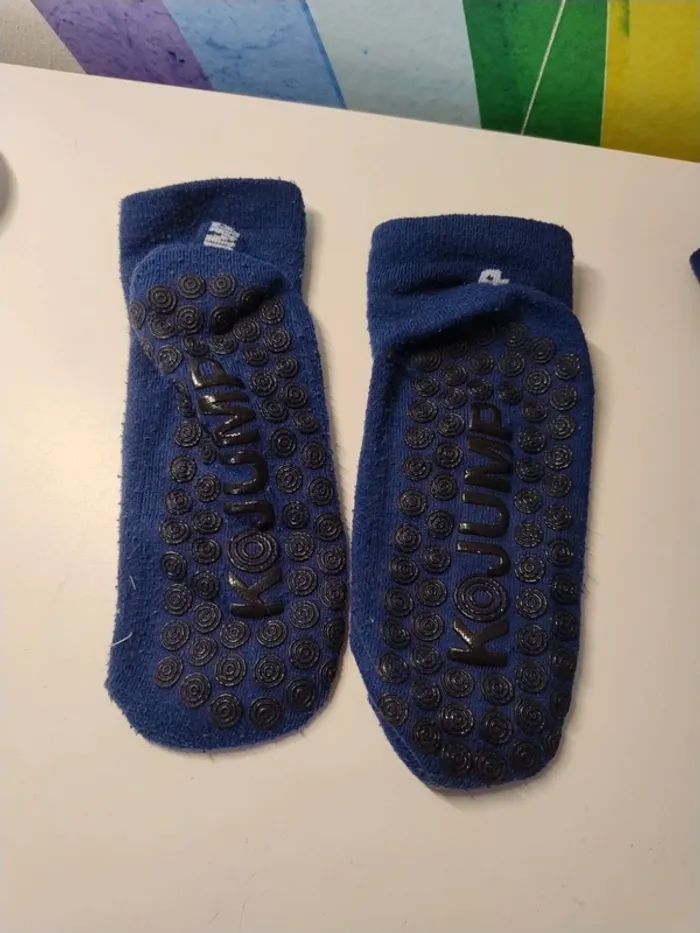 Deux paires de chaussettes antidérapantes Kojump - photo numéro 2