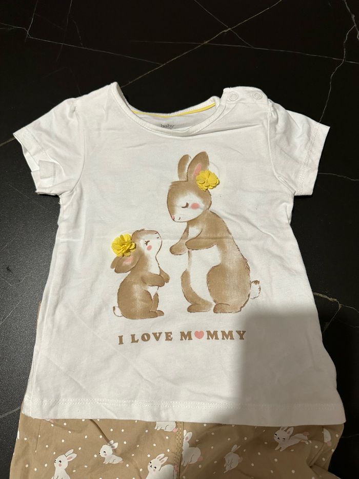 Salopette short et t-shirt - photo numéro 7