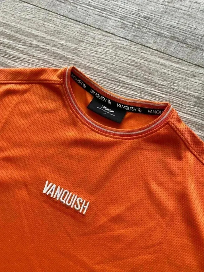 Tee shirt Vanquish - photo numéro 2