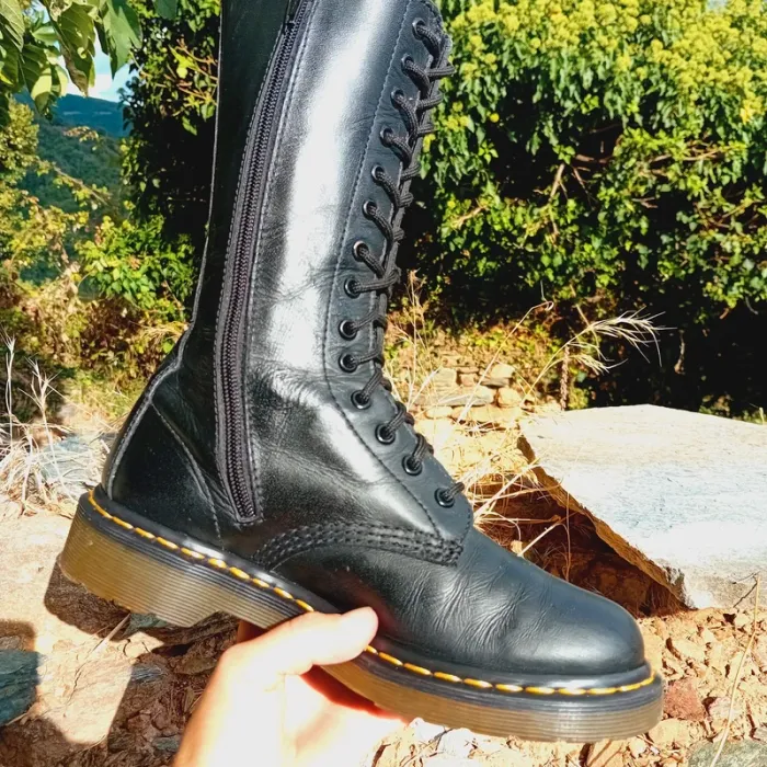 Dr. Martens Vonda 1914 roses brodées 38 - photo numéro 4