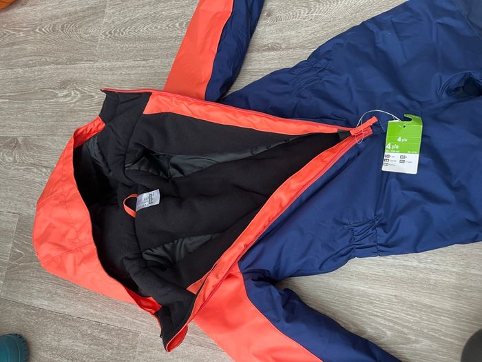 Combinaison de ski neuve 4 ans  mixte - photo numéro 4