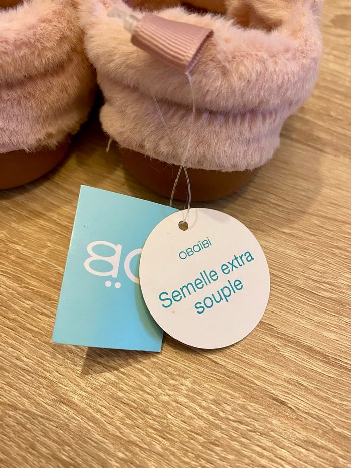 Chausson Obaïbi NEUF (taille 20) - photo numéro 7