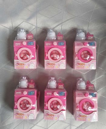 Distributeur de bonbons Molang au choix – Mini lave-linge interactif & figurine