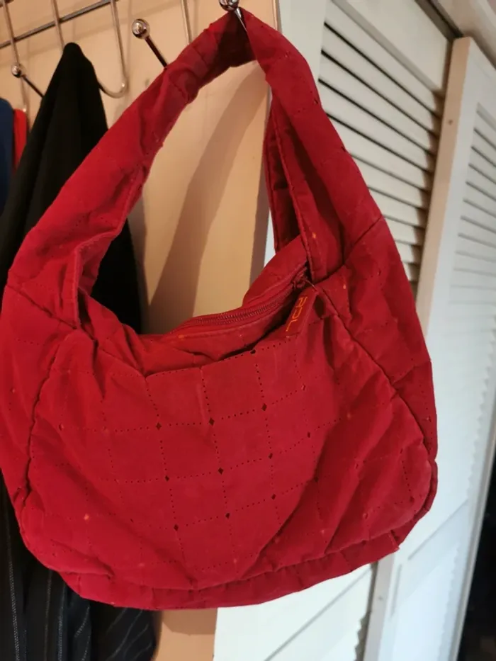 Petit sac rouge