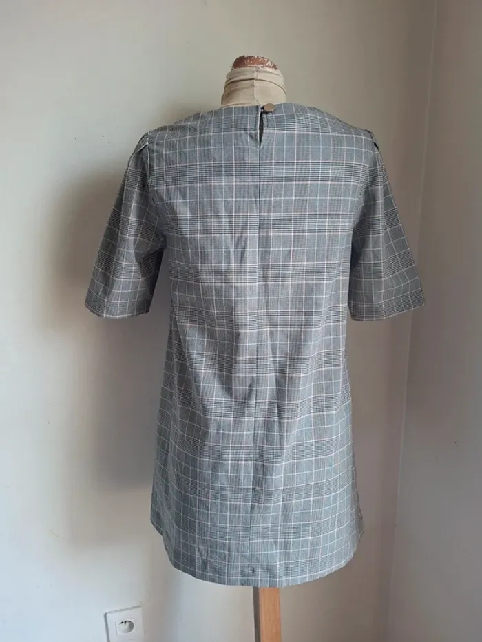 Robe grise à carreaux- coupe droite et élégante, Camaïeu neuve, taille 40 - photo numéro 4