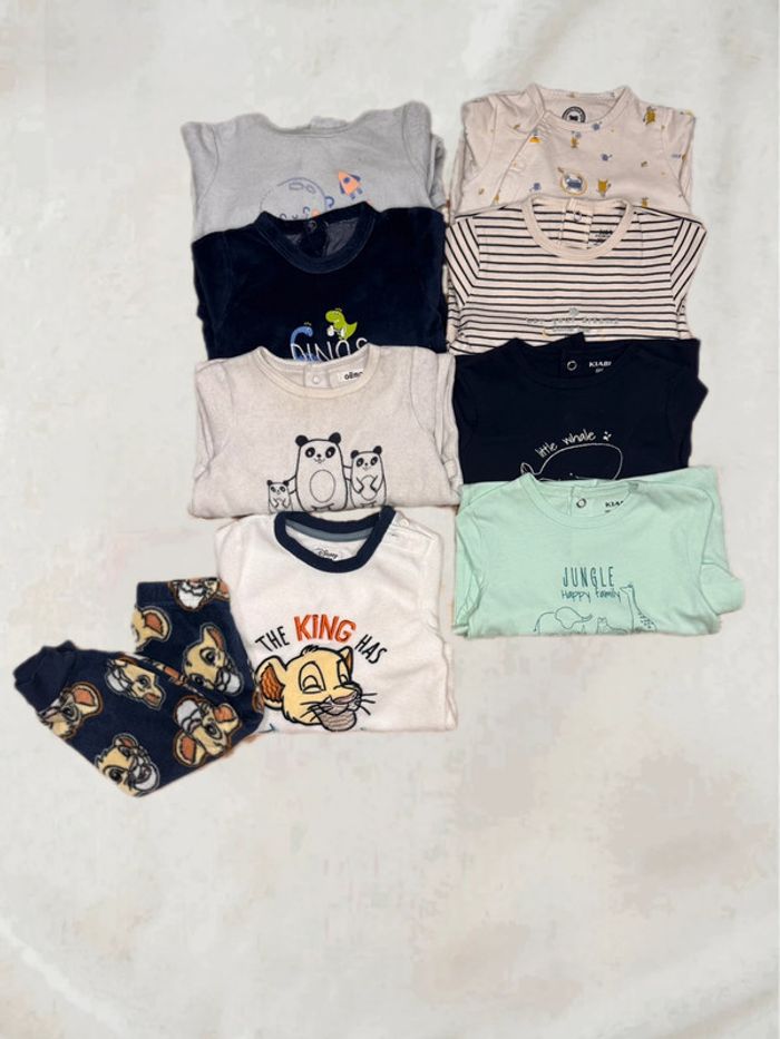 🌷Lot de 8 pyjamas bébé garçon taille 6 mois🌷