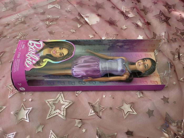 Poupée de barbie - photo numéro 2