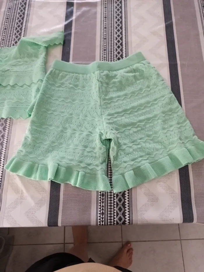 Ensemble tenue décontracter vert fluo - photo numéro 3