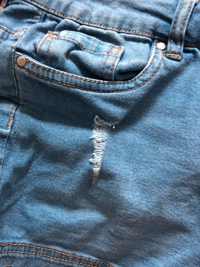 Short en jean bleu - photo numéro 3