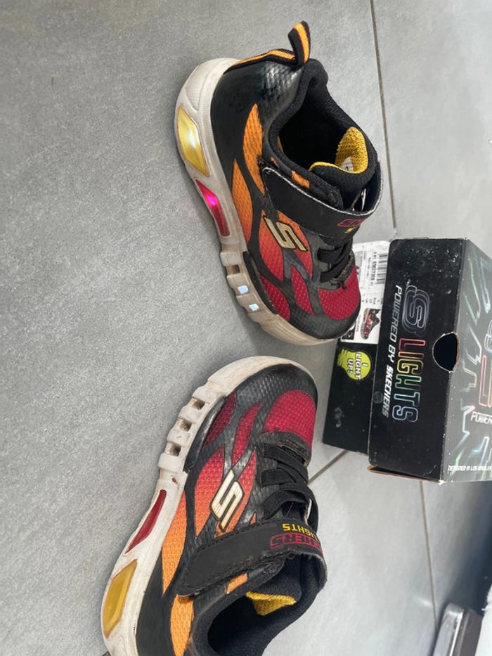 Basket lumineuse s lights skechers - photo numéro 3