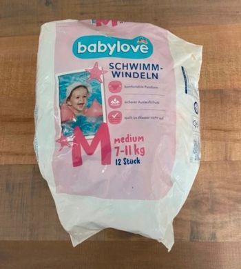 Paquet de couches de bain médium Babylove 7/11 kg