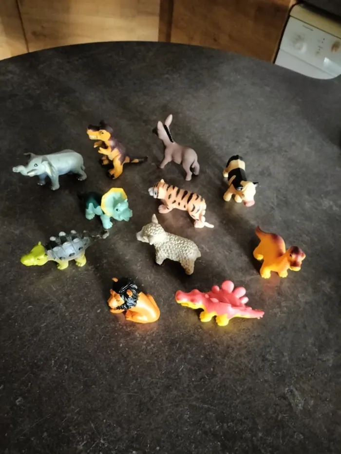 Figurines en plastique - photo numéro 9