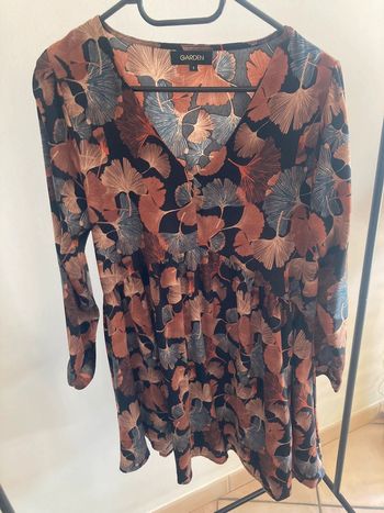 Robe manche longue feuilles marron