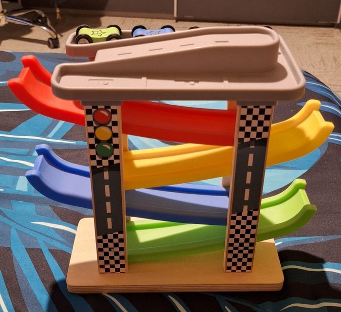 Circuit rampe voitures en bois - photo numéro 2