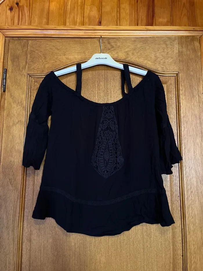 Blouse épaule dénudée - photo numéro 2
