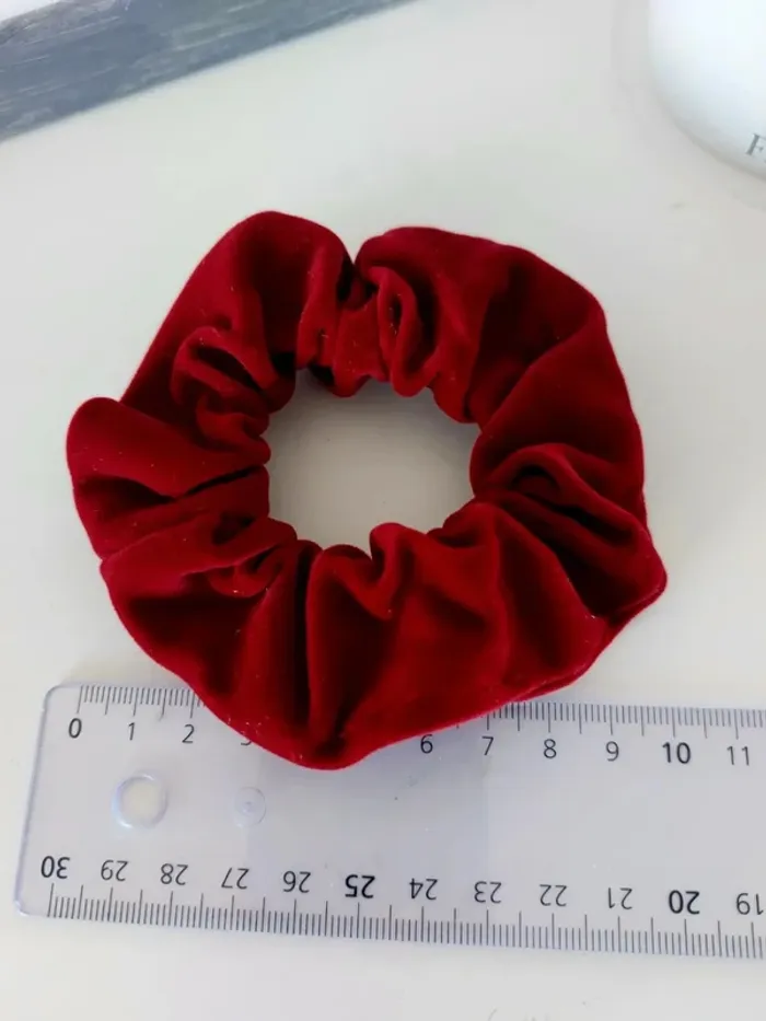Chouchou tissu velours couleur rouge bordeaux - photo numéro 2