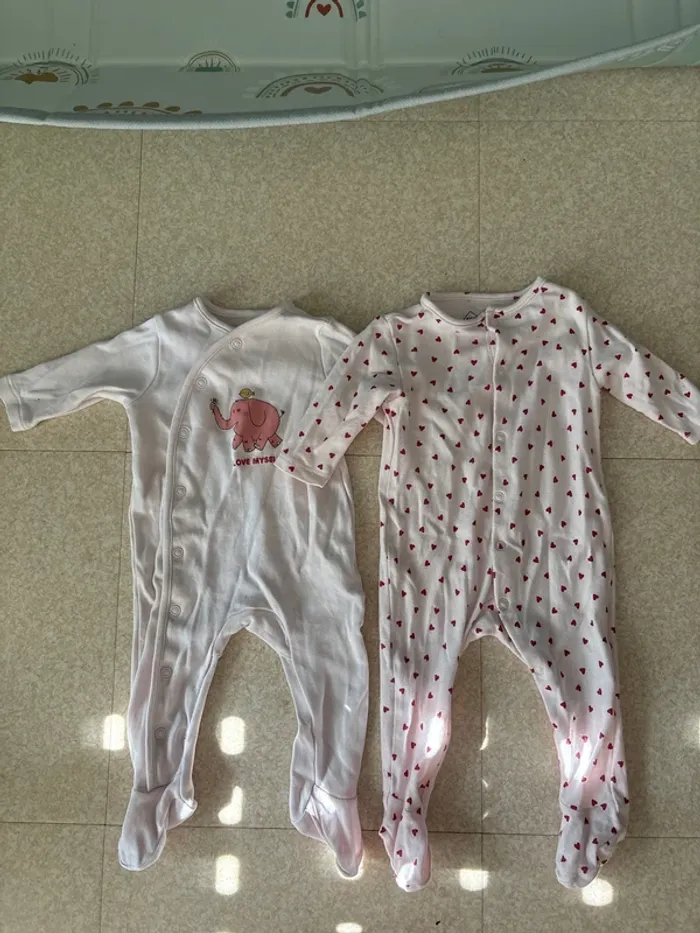 Lot de 2 pyjamas en 3 mois