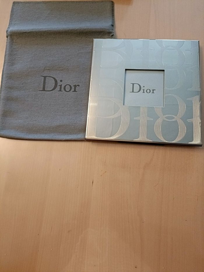 Cadre photo Dïör totalement neuf avec pochette en feutrine - photo numéro 6