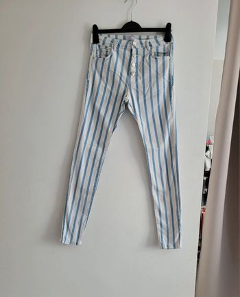 🌷Très jolie jean Bershka 🌷Taille 40🌷