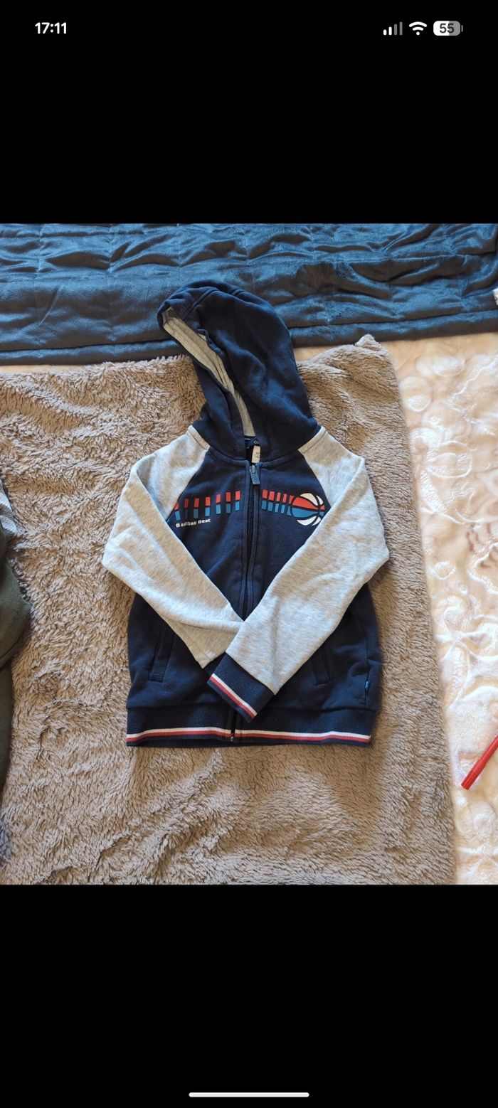 Lot sweats chauds - photo numéro 2