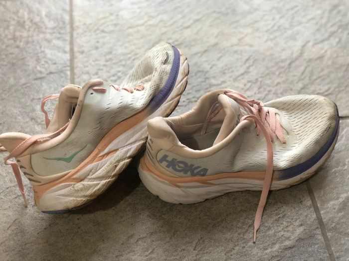 220 - chaussures HOKA - photo numéro 4